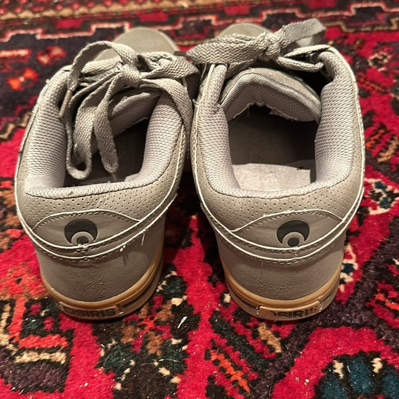 Like new men’s Osiris runners - Picture 3 of 5